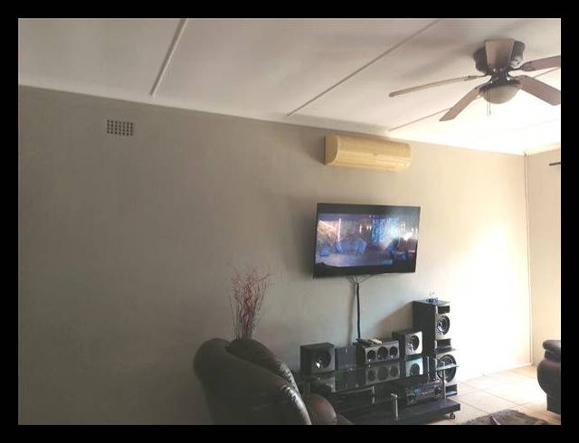 3 BEDROOM HOUSE FOR SALE IN ARBORETUM